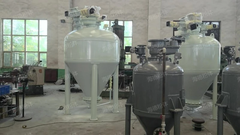 Integrated warehouse pneumatic conveying pump