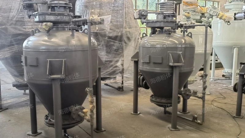 Integrated warehouse pneumatic conveying pump