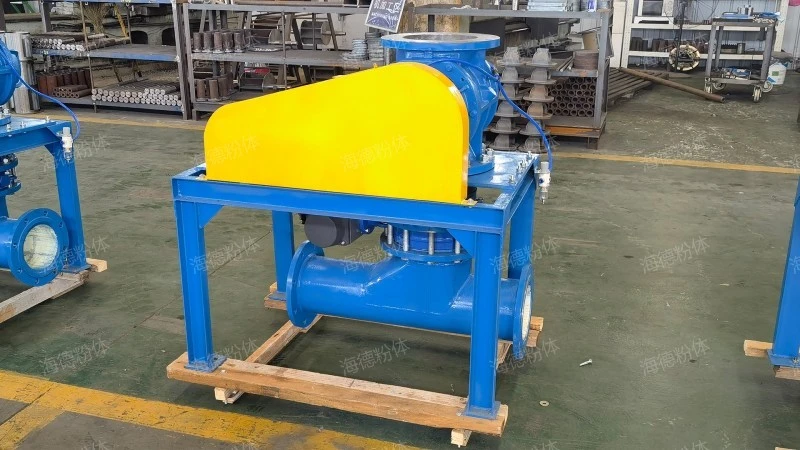 Dust-free rotary unloader