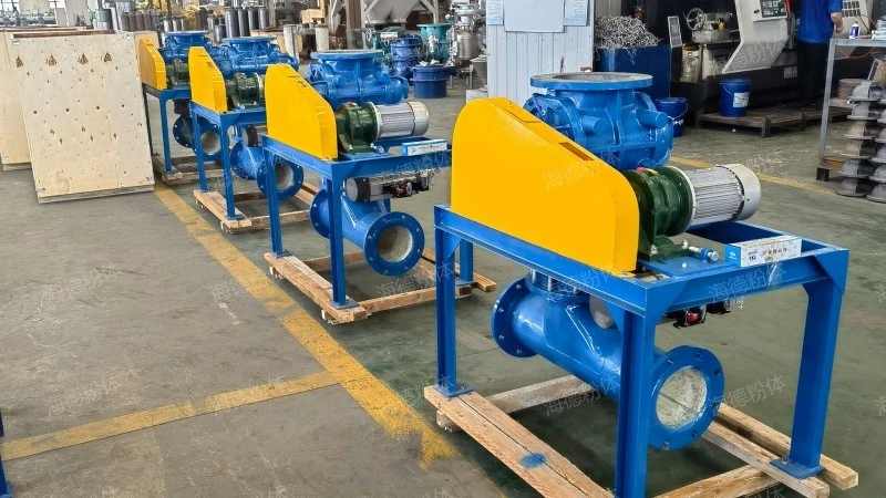 Through rotary discharger