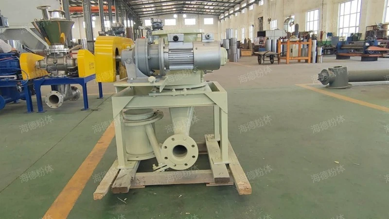 Intelligent round mouth discharger