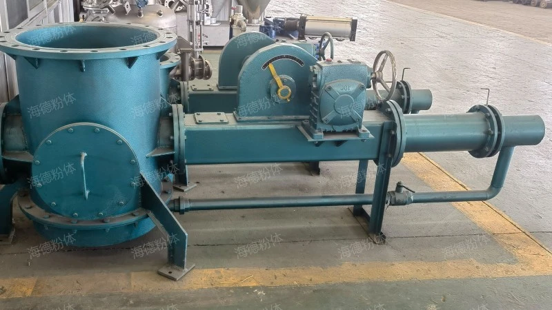 Sealing pump