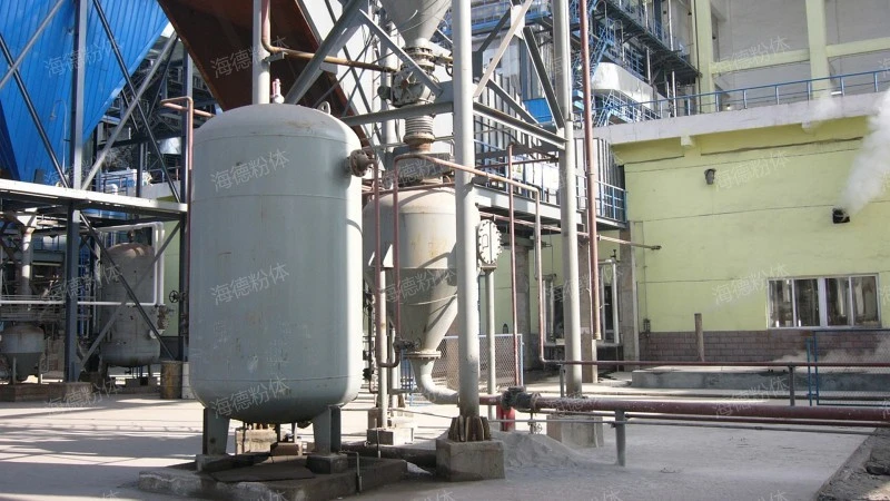 Mineral powder pneumatic conveying system