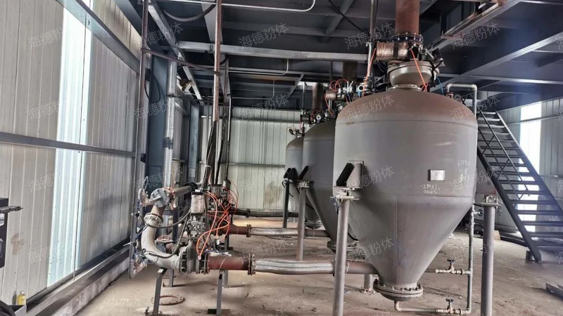 Phosphorus pentoxide conveying system